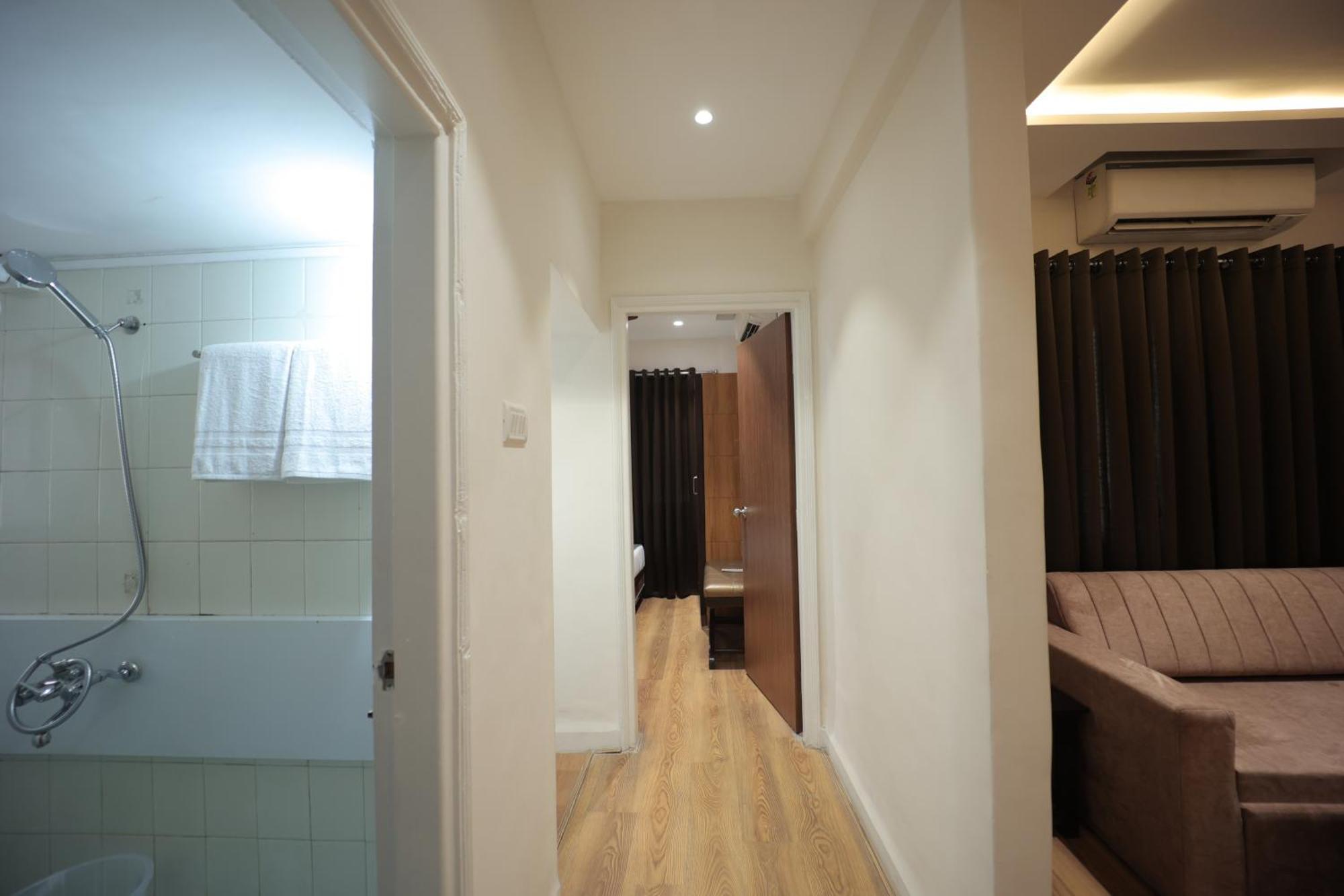 The Byke Studio Pure Veg Apartment, Тане Екстериор снимка
